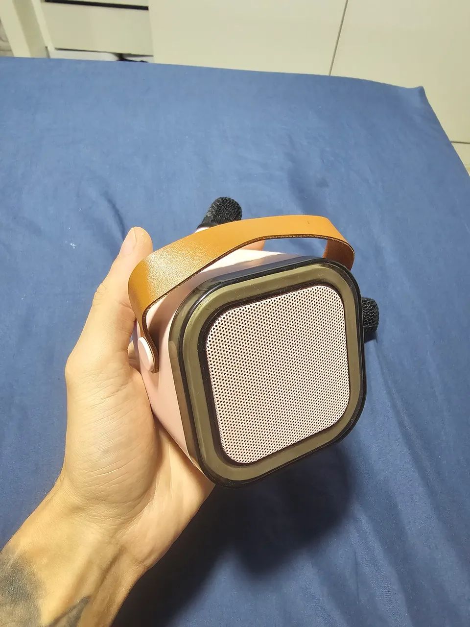 Mini Caixa de Som Karaokê K12 Bluetooth + 2 Microfones Sem Fio (Rosa) - Foto 2