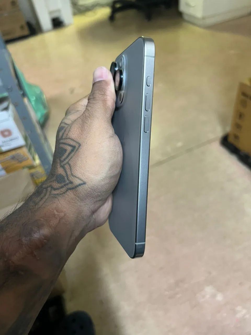 iPhone 15 pro Max OPORTUNIDADE  - Foto 4