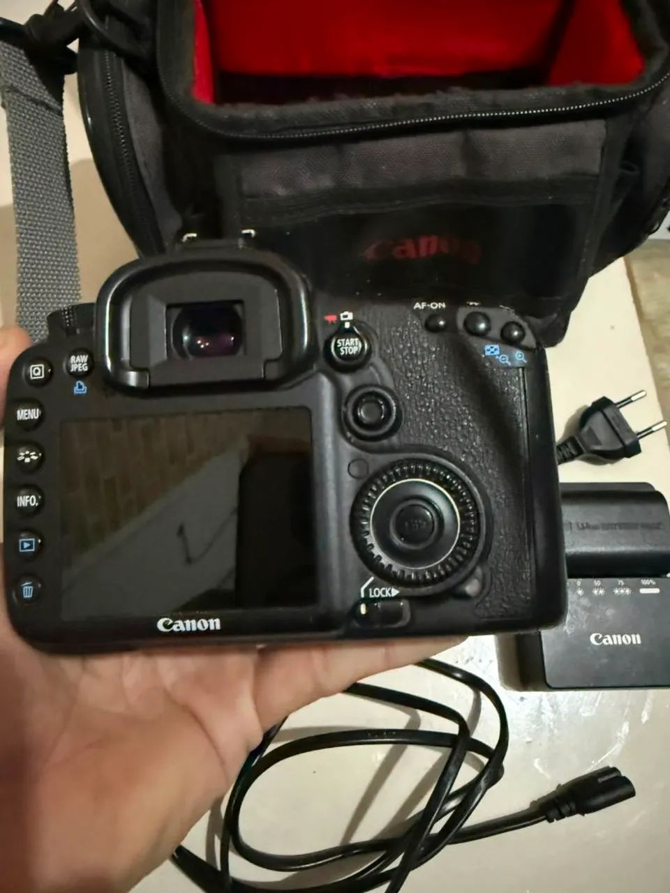 MÁQUINA CANON 7D  - Foto 3