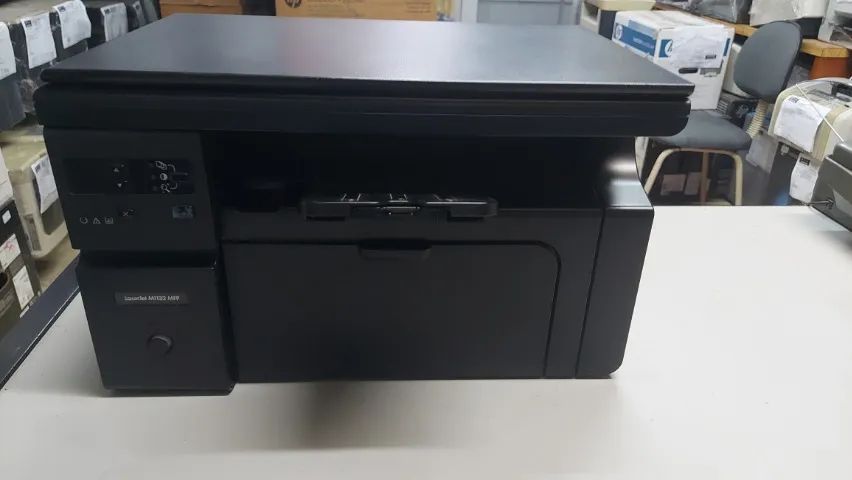 Impressora Multifuncional hp laserjet M1132mfp.