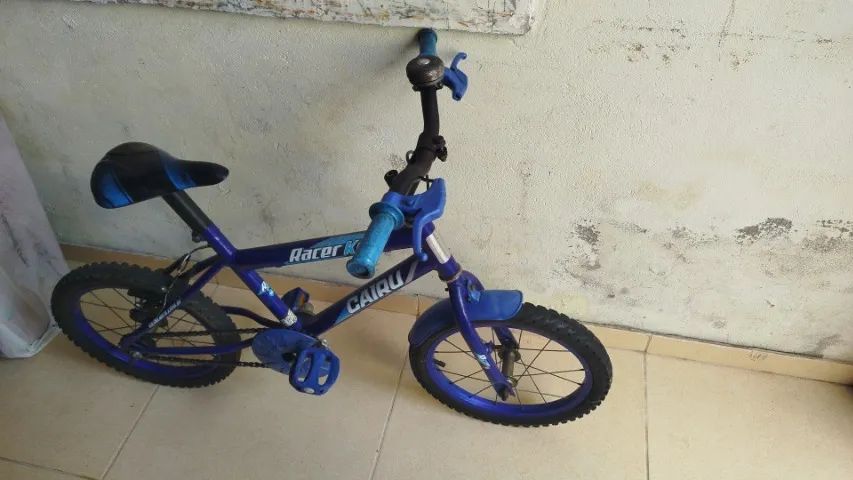Bicicleta semi nova aro 16 infantil - Foto 2
