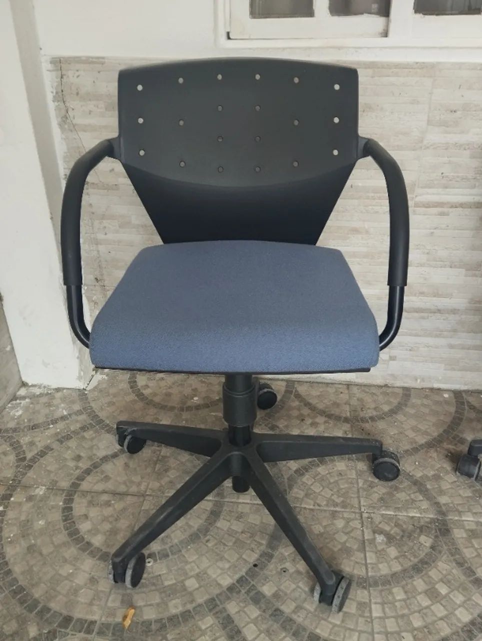 CADEIRAS PARA ESCRITÓRIO.