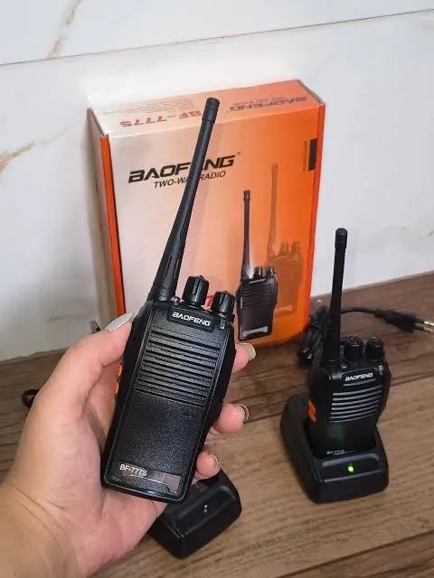 RÁDIO COMUNICADOR 
