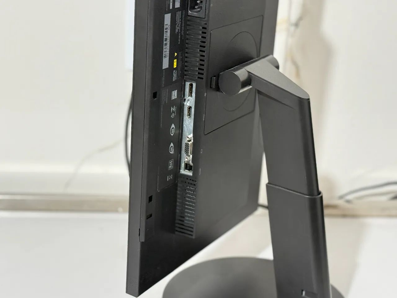 Monitor Lenovo 22 Polegadas com Hdmi Seminovo  - Foto 4