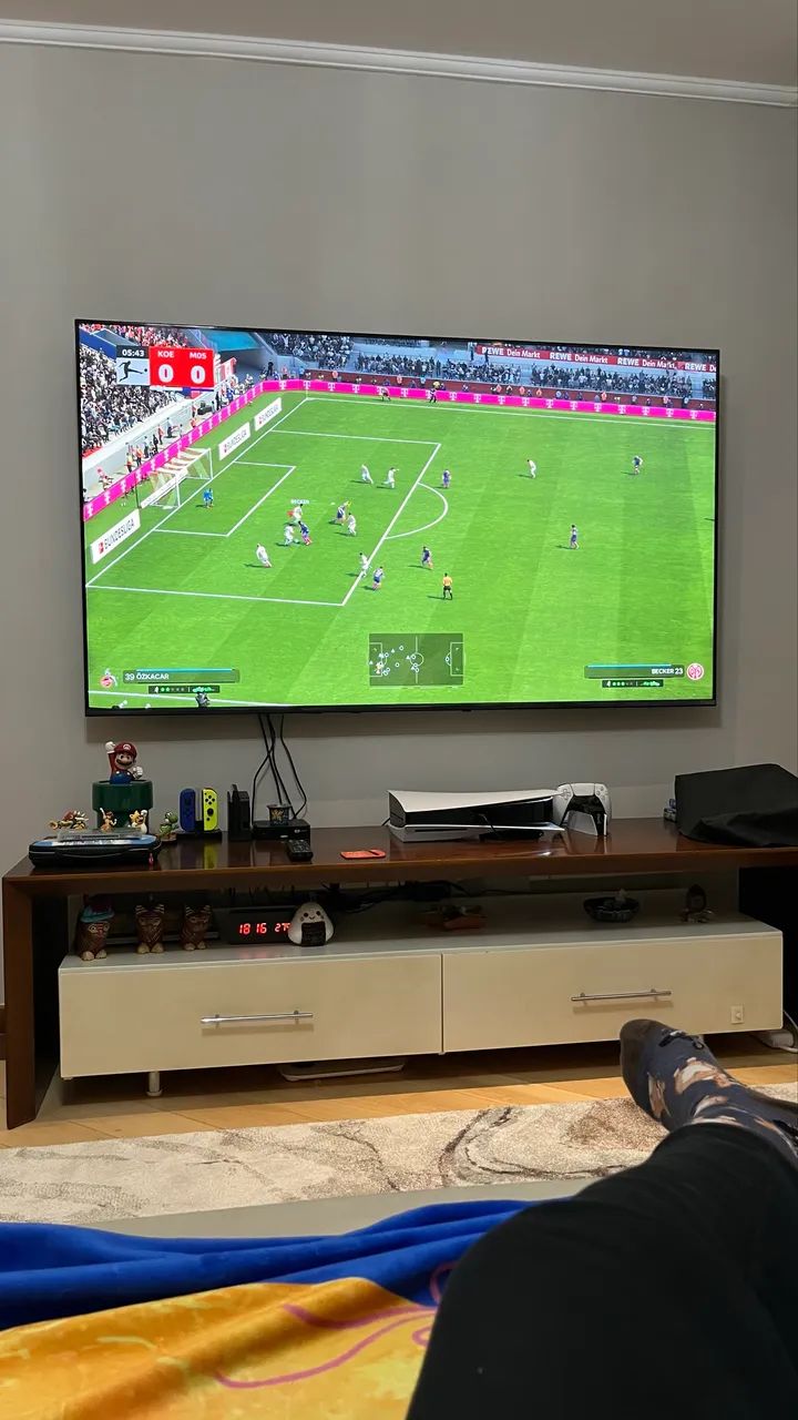 TV 65 polegadas, para aproveitamento de peças, tela quebrada - Foto 4