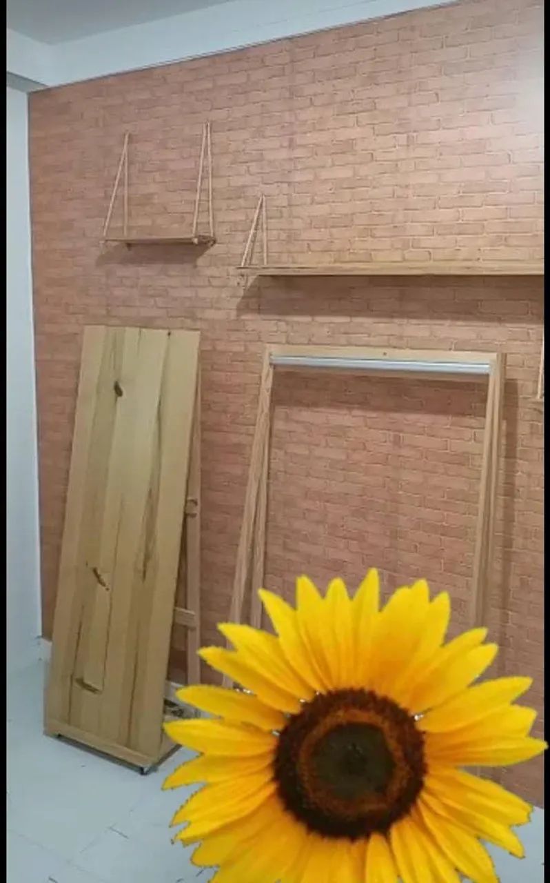 Vendo Arara/Closet aberto com prateleiras e Cabideiro em madeira  - Foto 2