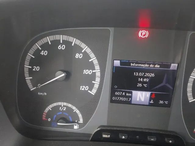 Caminhão tanque MB atego 2426 - Foto 4