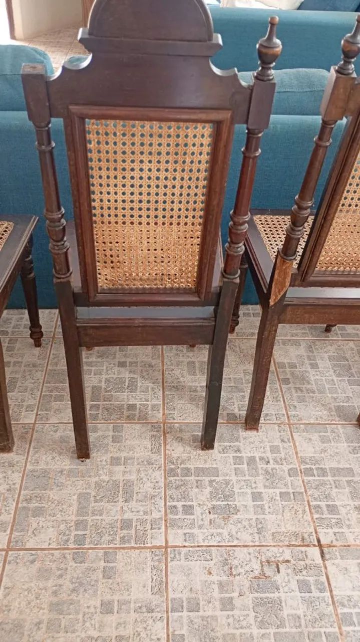 06 cadeiras clássicas em madeira maciça  - Foto 3