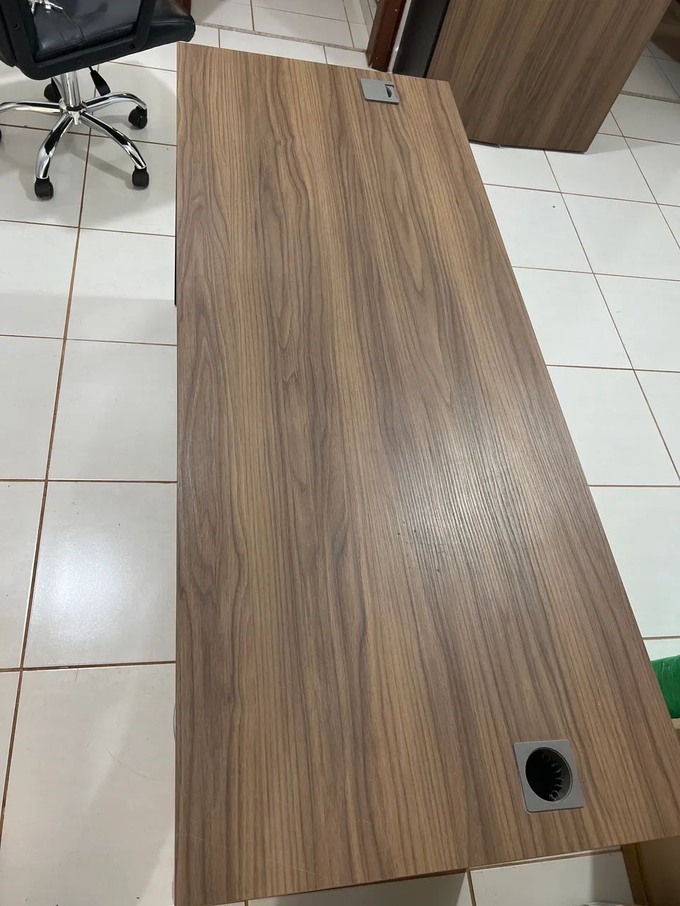 Mesa escritório com 2 Gaveta - Foto 2