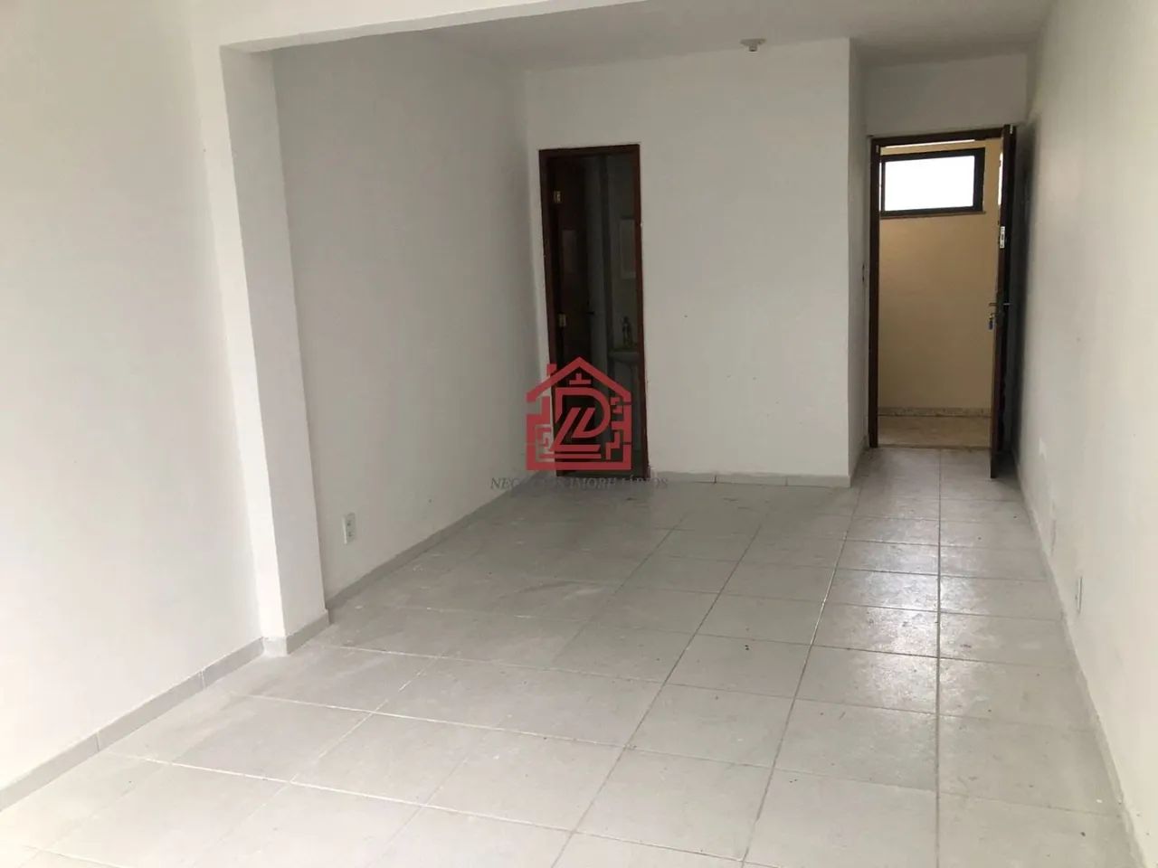 Sala Comercial no Centro de Macaé, 29m², 1 Banheiro, Aluguel R$900