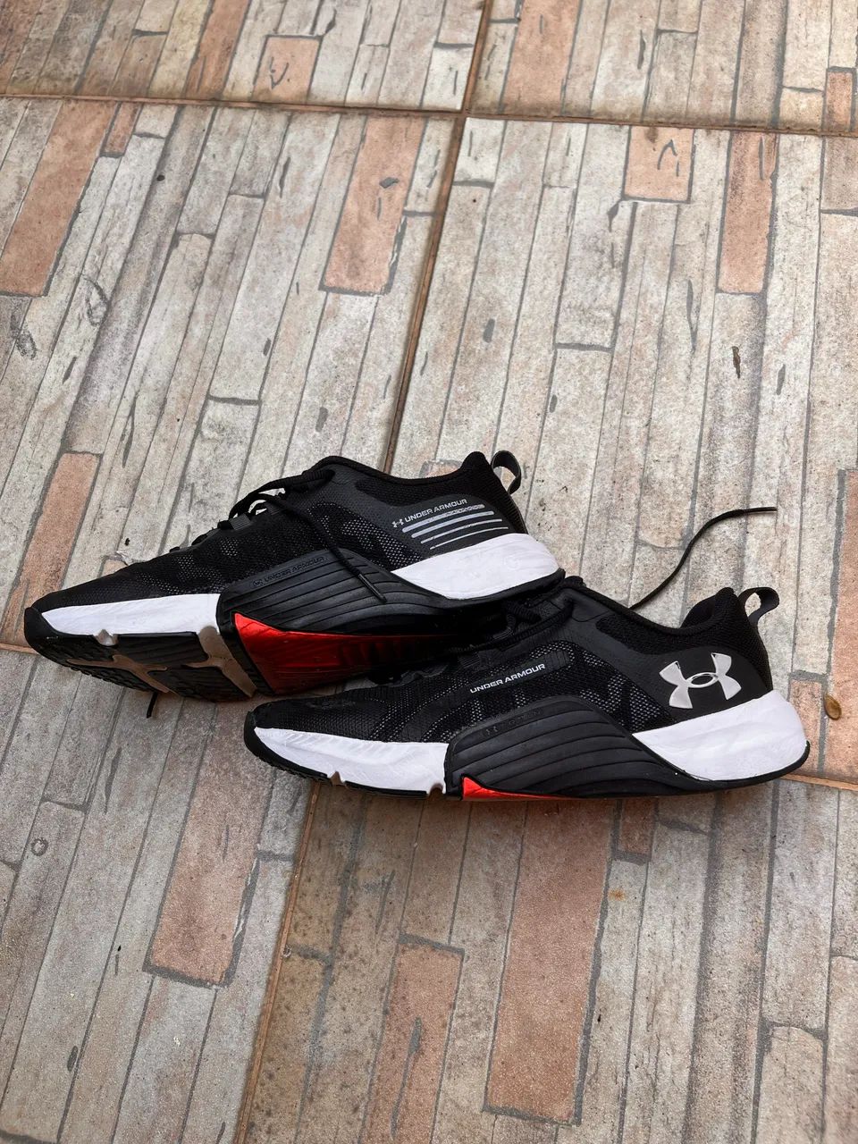 Tênis under armour tri base 41 