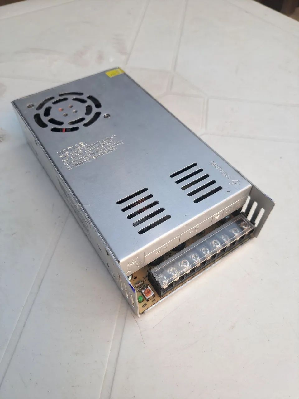 Fonte Chaveada 48V 10A 480W Bivolt para CFTV e LED