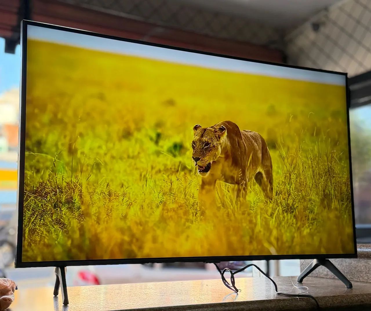 TV SAMSUNG 43" SMART COMPLETA ?