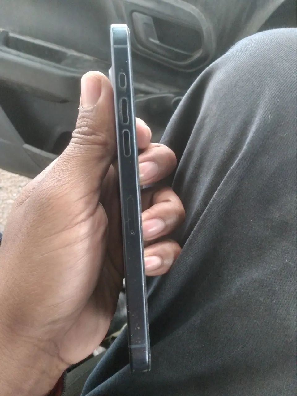 iPhone 15 Pro Max - 1TB - Foto 4