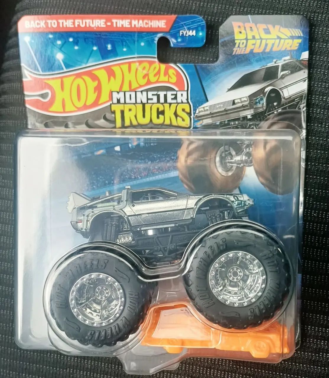 Hot Wheels Monster Trucks - Time Machine - Back to the Future