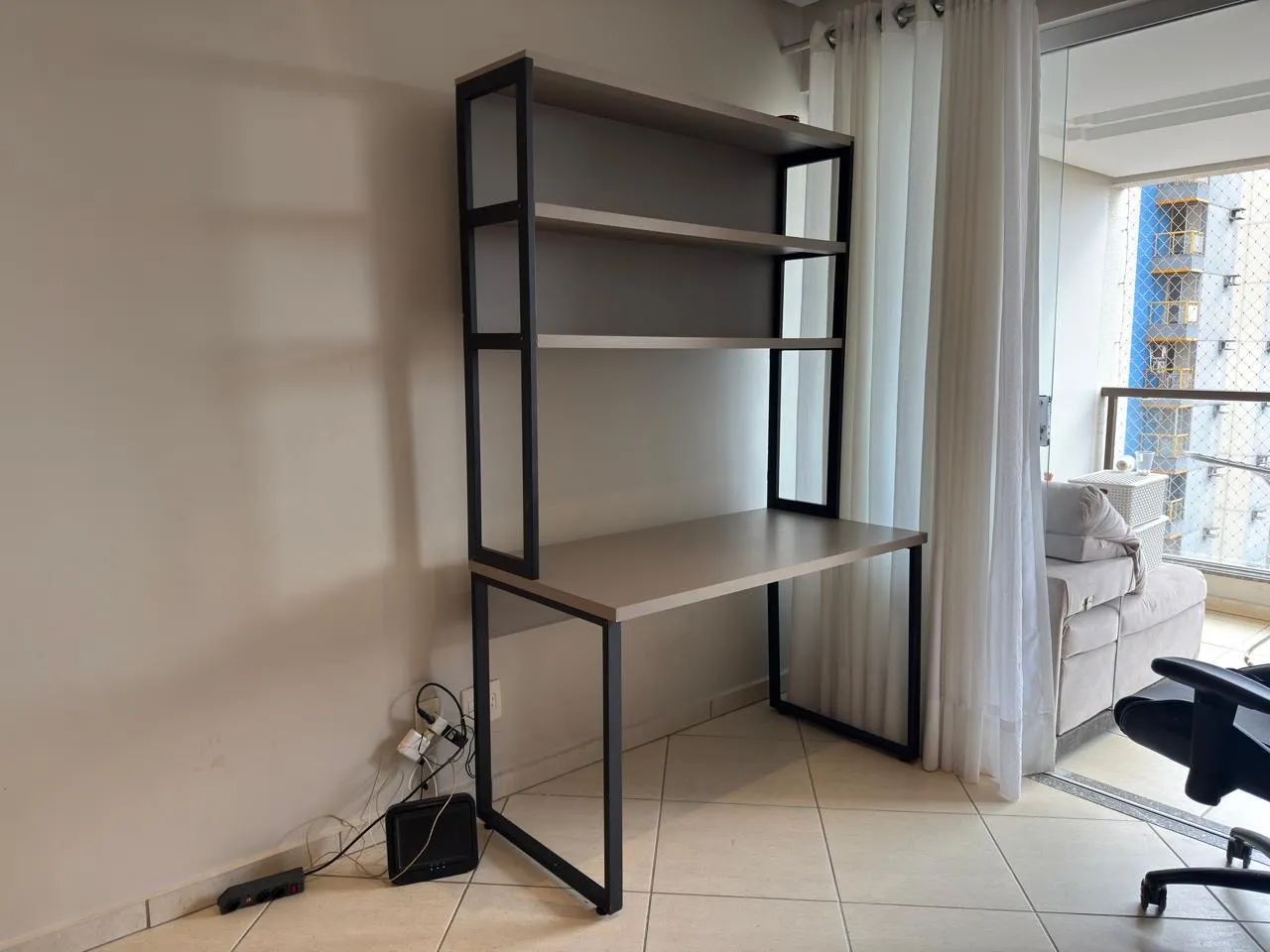 Escrivaninha/estante  - Foto 2