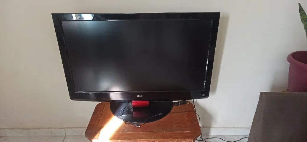 TV 42" - NÃO É SMART