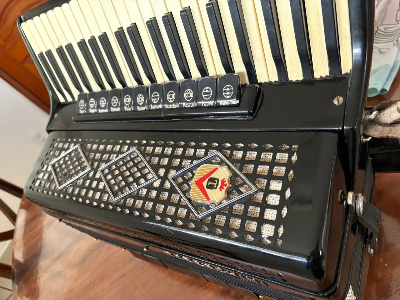 Acordeon 120 baixos  - Foto 4