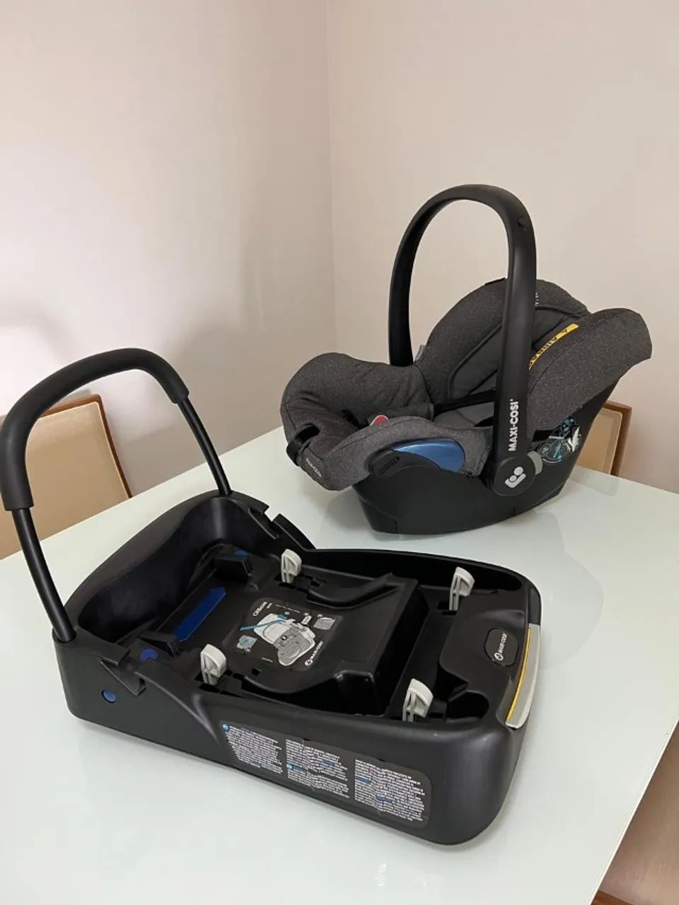 Bebê conforto Maxi-Cosi com base Citi 