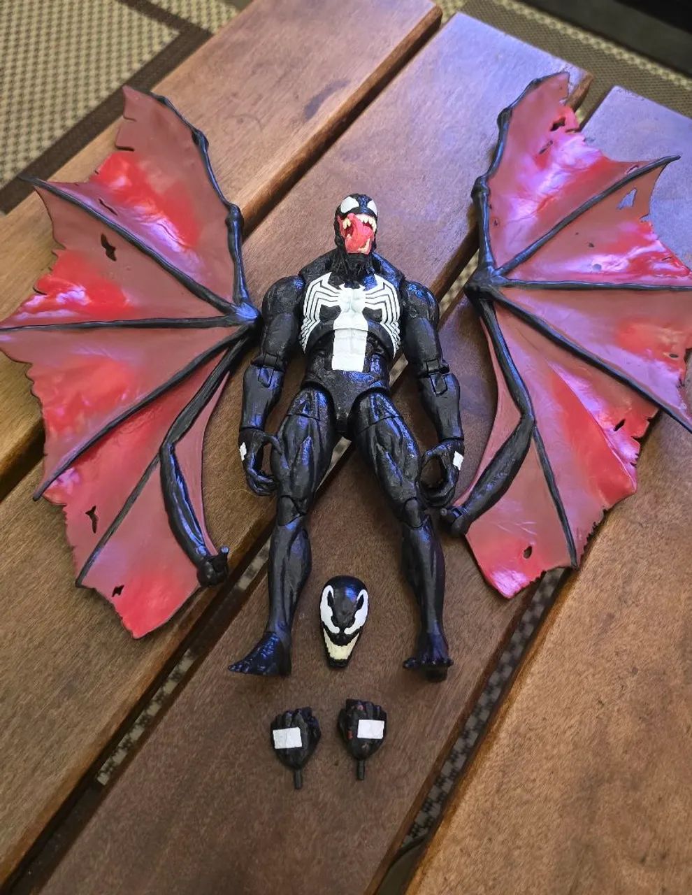 Marvel Legends - Venom - King in Black
