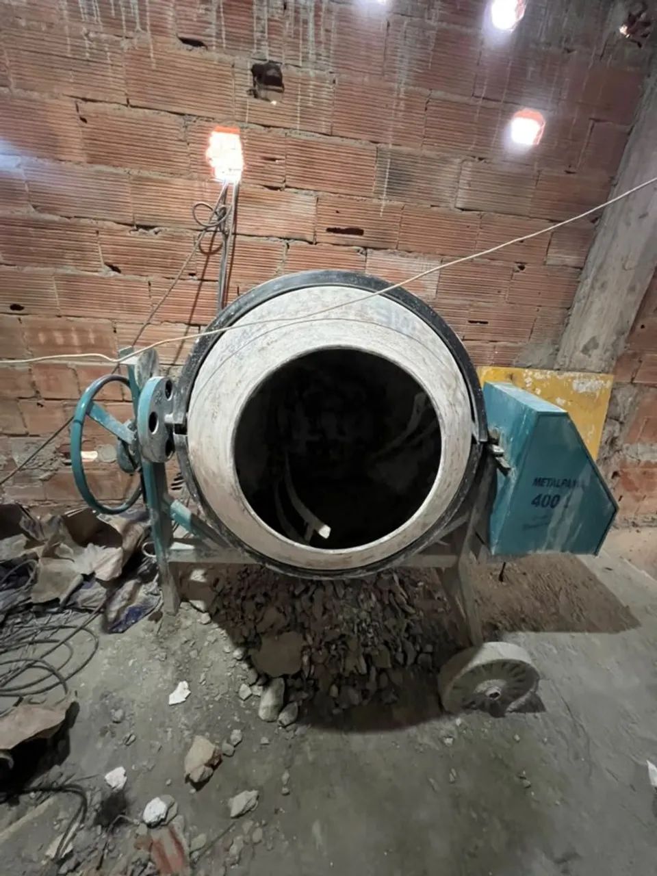 Betoneira 400L 220V