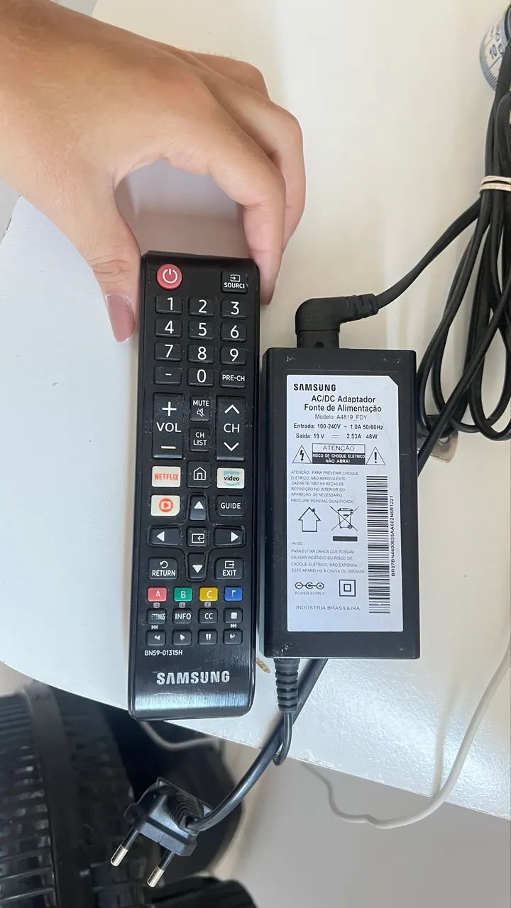 televisão samsung smart 32° polegadas muito bem conservada  - Foto 4