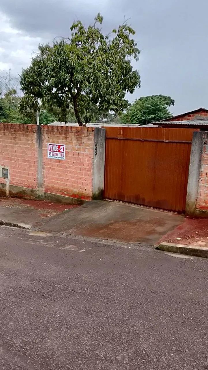 Vende se lote com casa