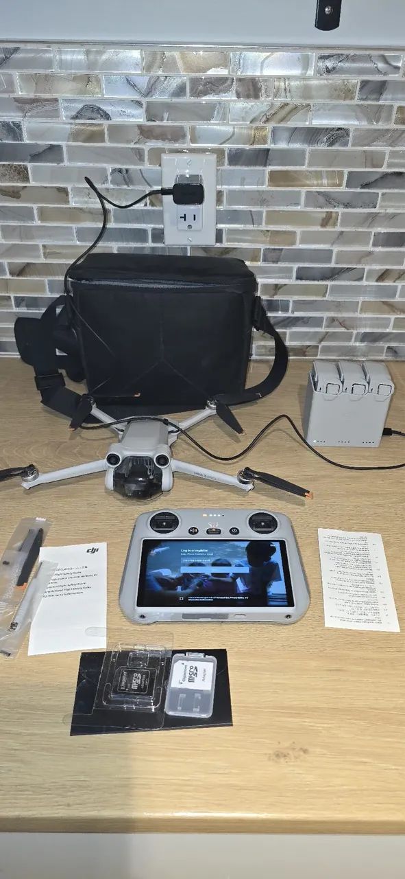 Drone Dji Mini 2 pro Rc 2 com tela câmera 4k - Foto 4