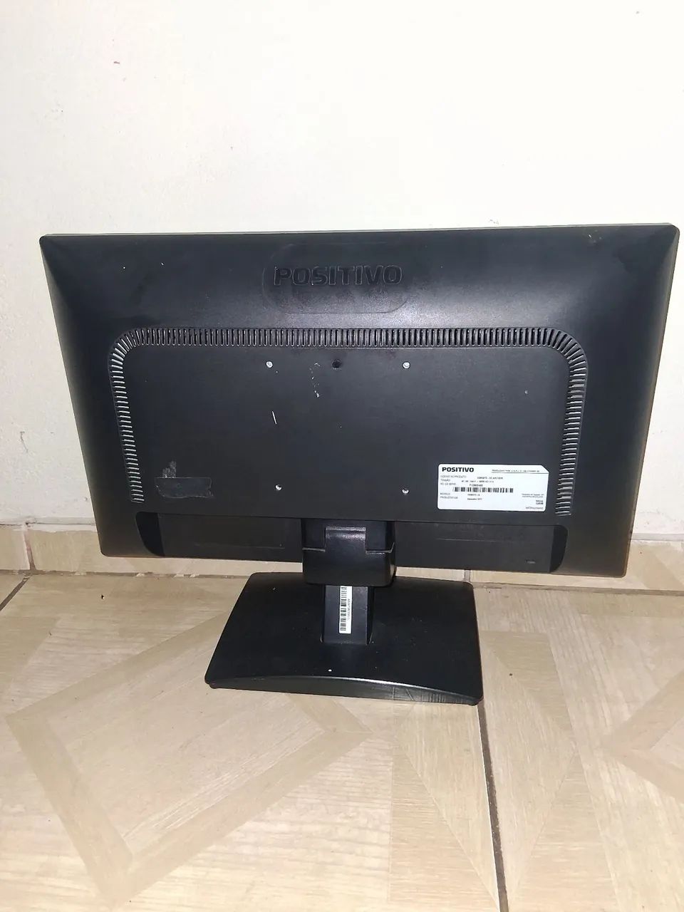 Vendo Monitor Positivo 19 Polegadas - Foto 2