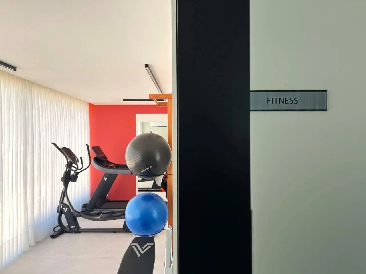 Aluguel | Apartamento 1 suíte com vaga de garagem no Centro - Foto 2