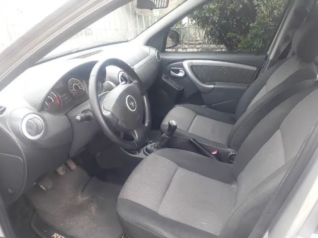 Renault Logan Expression Hi-flex 1.6 8V 4P 2011 - Foto 2