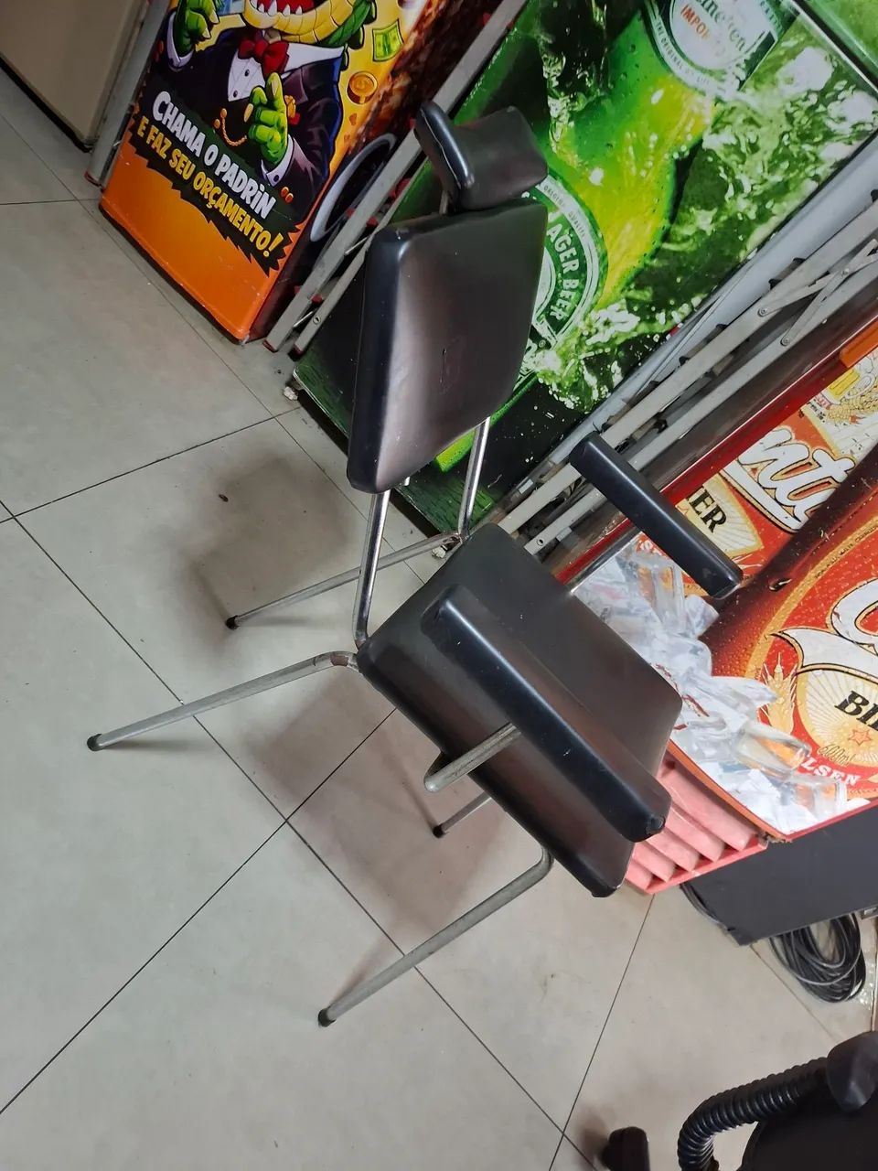 Cadeira de salão pra sobrancelhas  - Foto 3