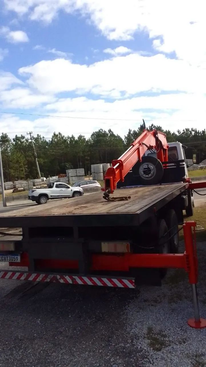 Caminhão Munck Iveco - Foto 4