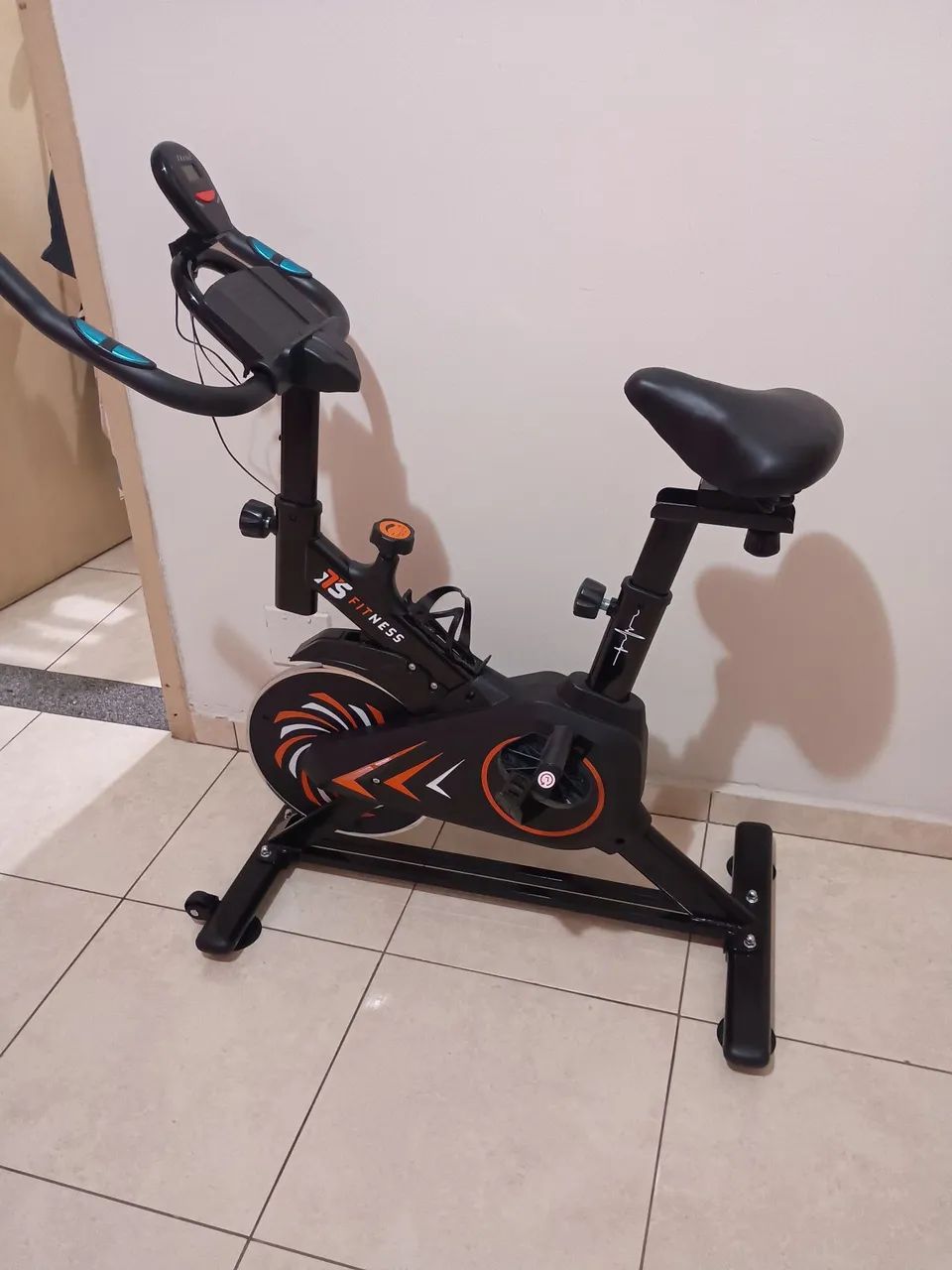 Bicicleta Spinning 8kg de inércia  - Foto 4