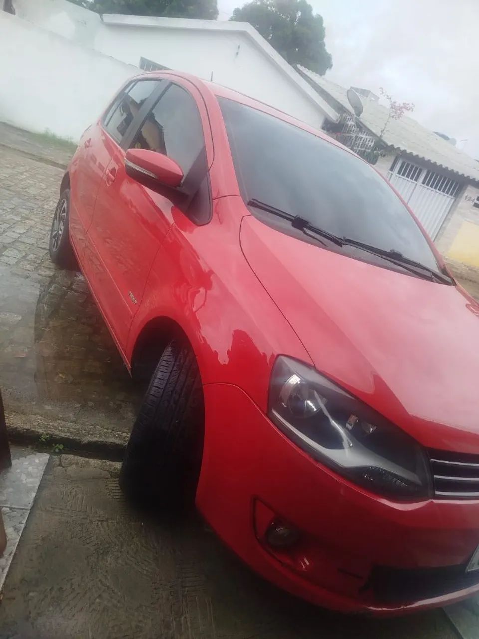 Volkswagen Fox Fox 1.0 Mi Total Flex 8V 5p 2013