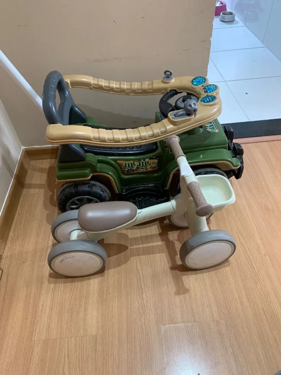 Carrinho + bicicleta de equilibro  - Foto 2