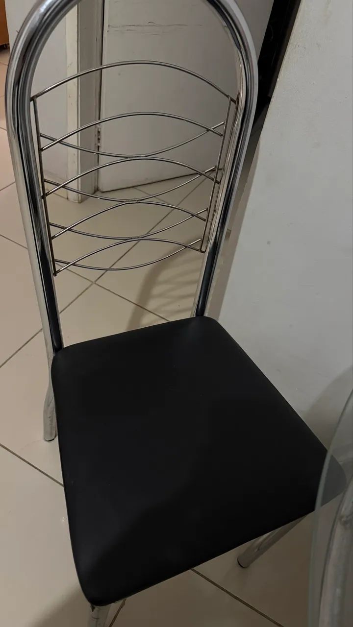 mês com 4 cadeiras  - Foto 3