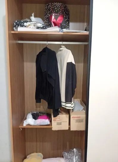 Guarda-roupa de Solteiro - Usado em Ótimo Estado - Foto 3