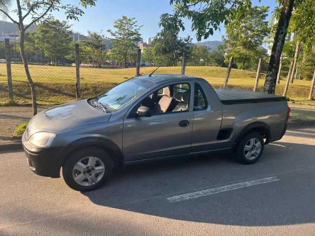 Chevrolet Montana 2010