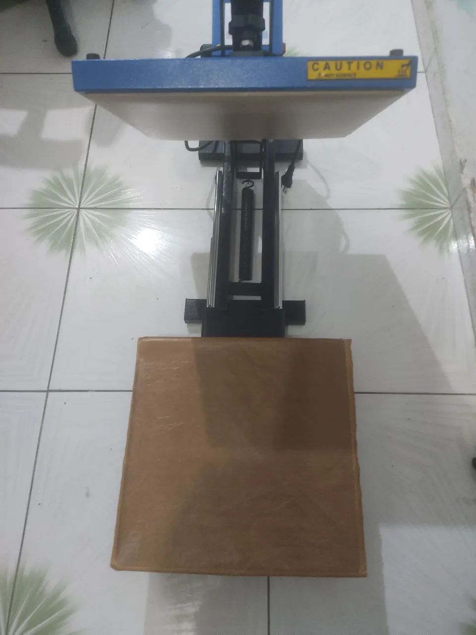 Prensa térmica sublimação 38x38 - Foto 3