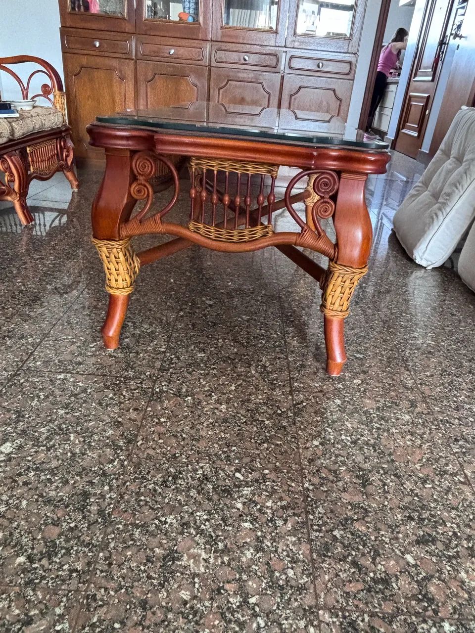 Linda mesa de centro em ratam - Foto 2