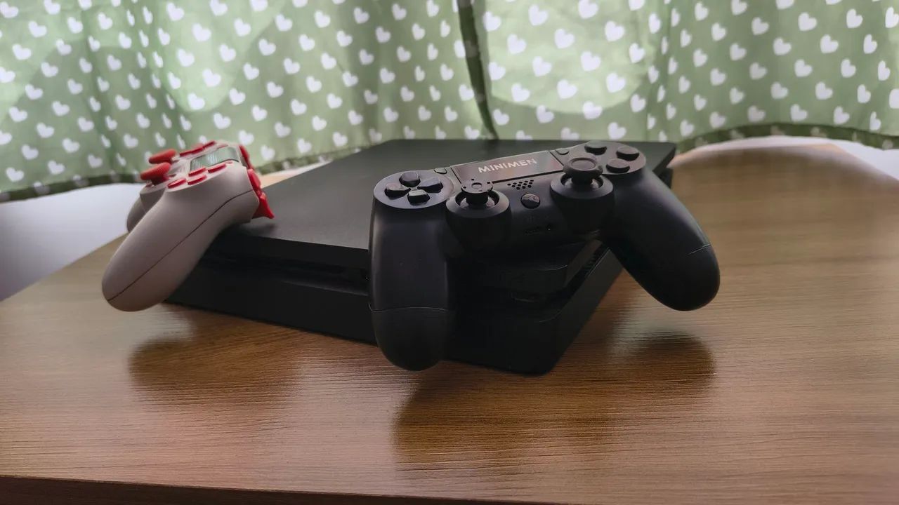 Ps4 slim com jogos  - Foto 3