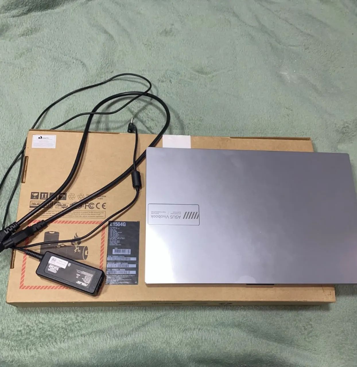 ASUS Vivobook Go 15 - Foto 4