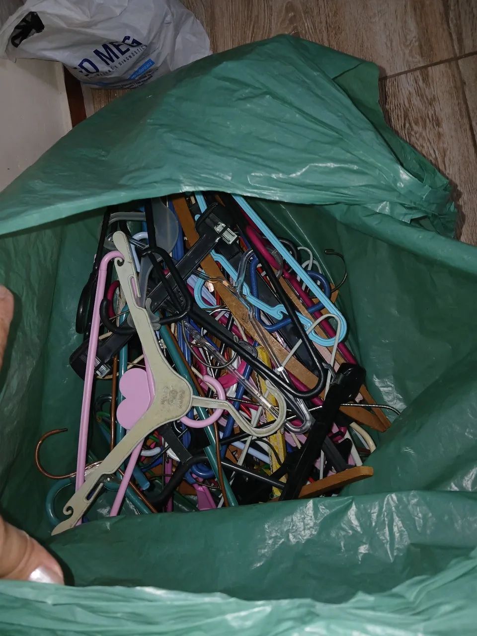 Lote de roupas femininas  - Foto 2