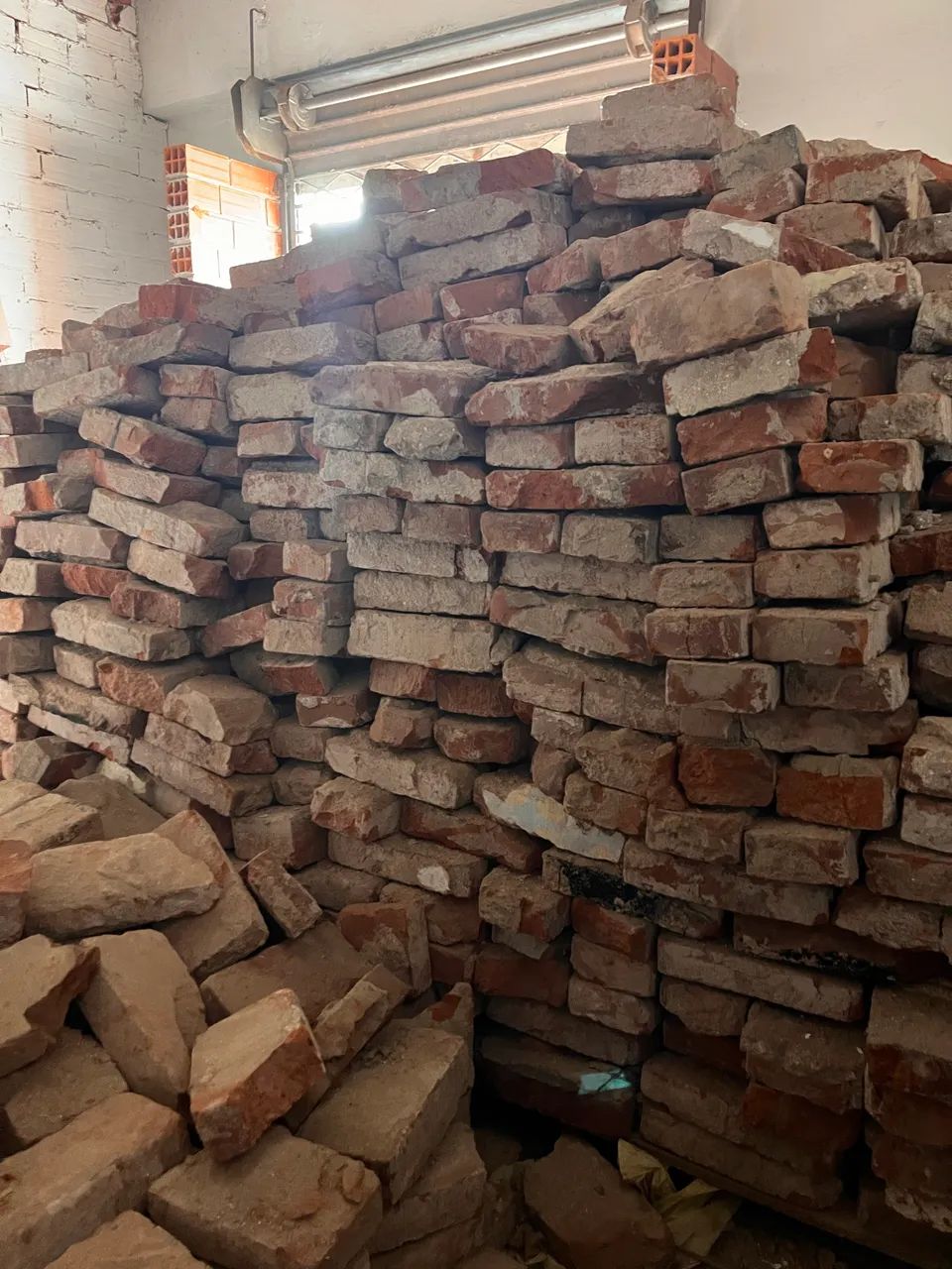 TIJOLOS DE DEMOLIÇÃO - TIPO 2 - Foto 2