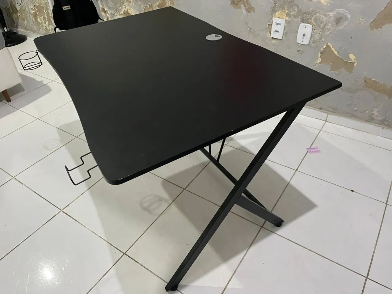 Mesa de escritório preta 