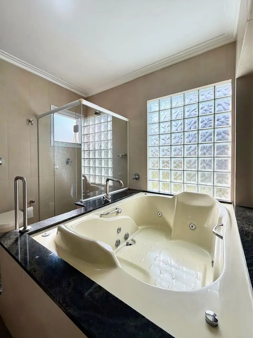 CASA MOBILIADA EM CONDOMÍNIO FECHADO | 2 SUÍTES, SPA COM JACUZZI E ÁGUA TERMAL | SANTO AMA - Foto 5
