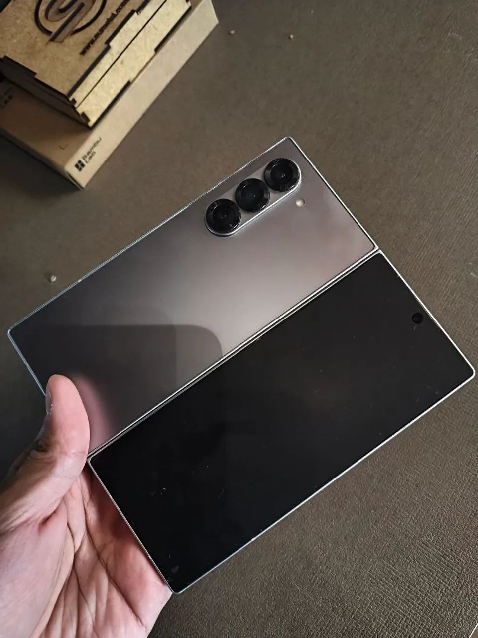 Z fold 6 512gb com caixa tudo - Foto 3