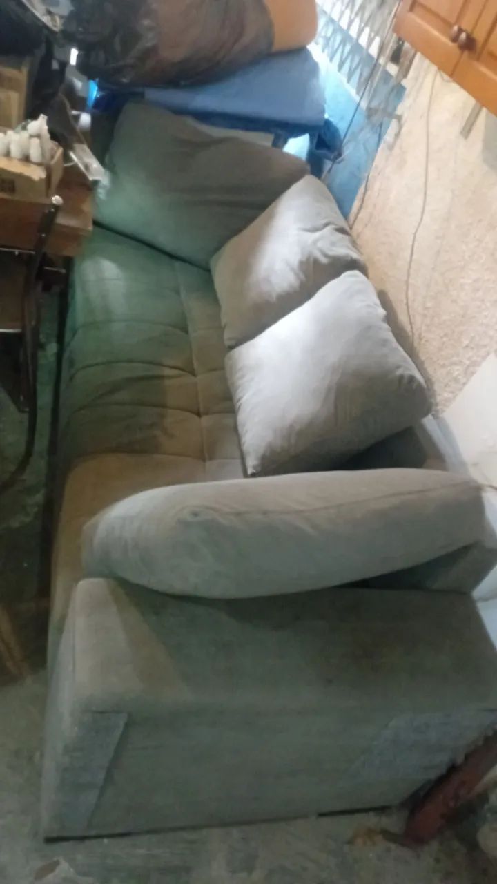 Sofá 3 lugares R$ 150,00