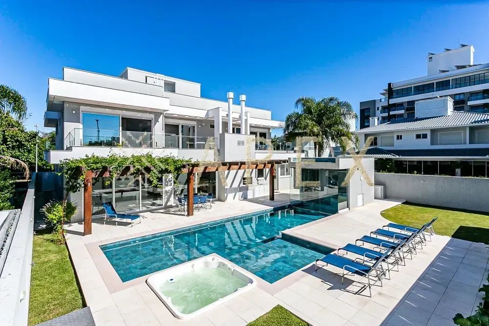 Casa para aluguel com 700 metros quadrados com 5 quartos.. - Foto 2